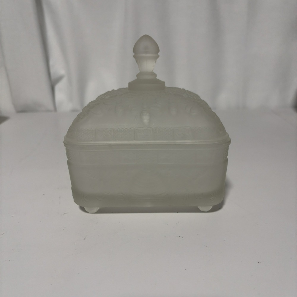 Vintage Tiara Indiana Glass Clear Satin Honey Bee Hive Box Candy Dish Square 6in
